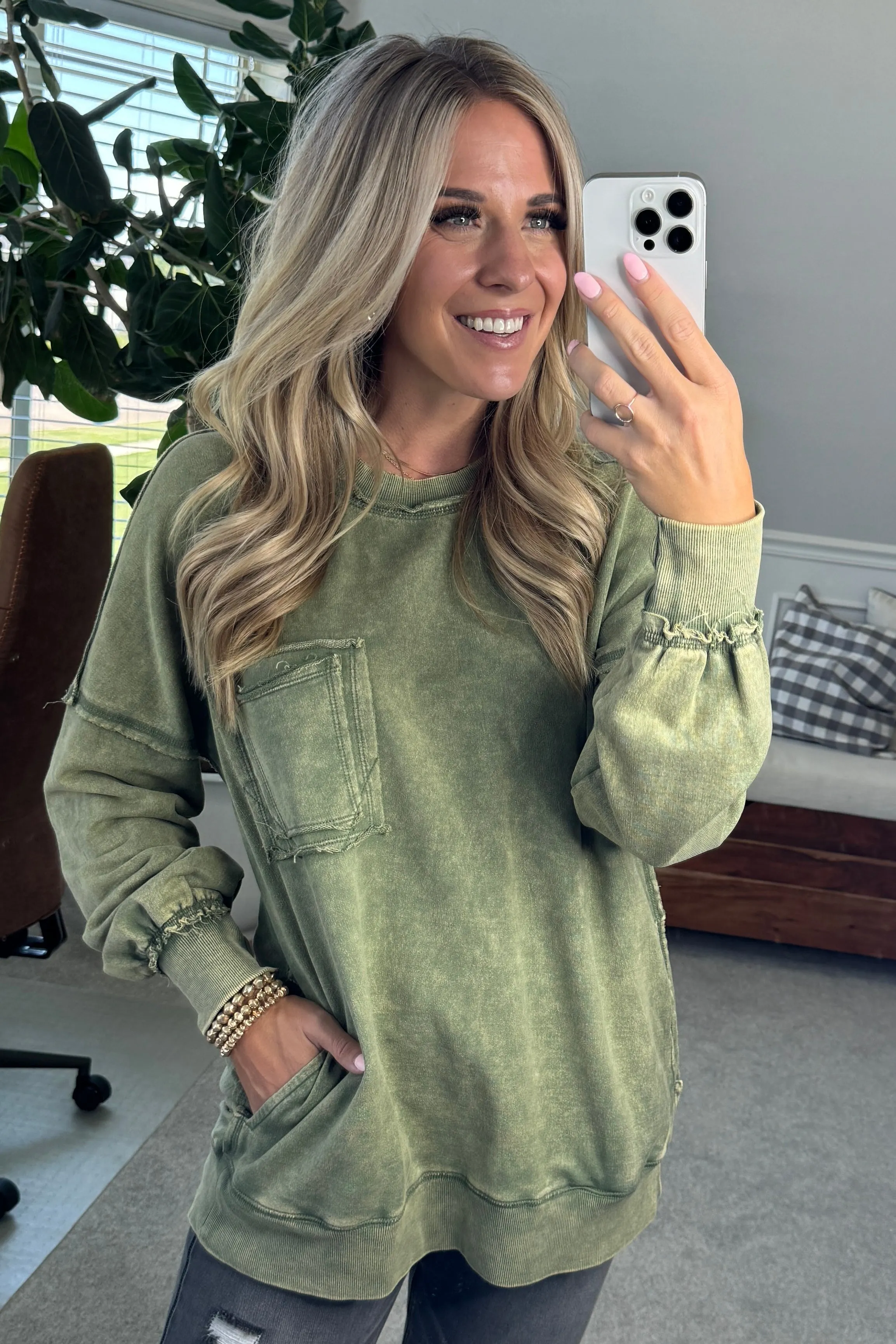 French Terry Acid Wash Pullover