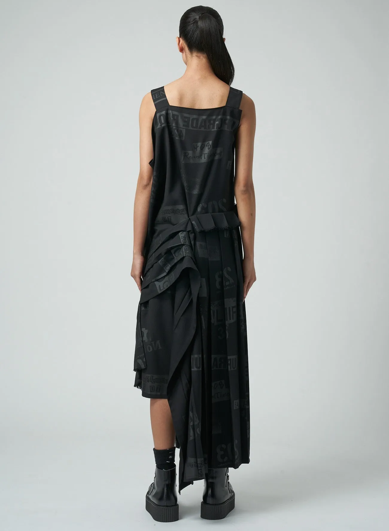 PRINTED SERGE DRESS WITH PLEATED SKIRT