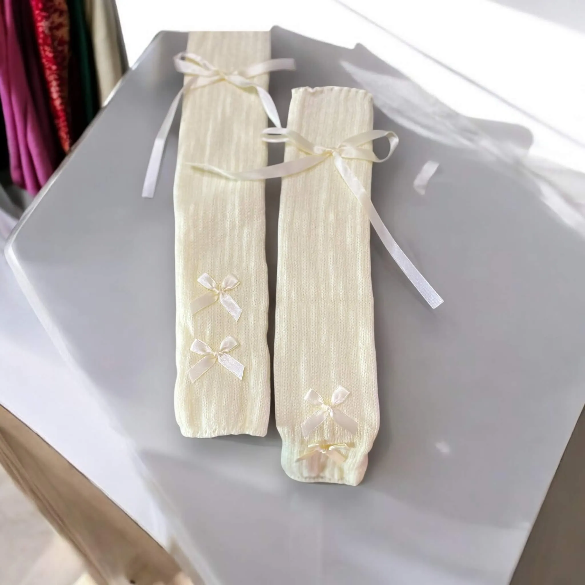 Ribbons Arm Sleeve Knit Gloves