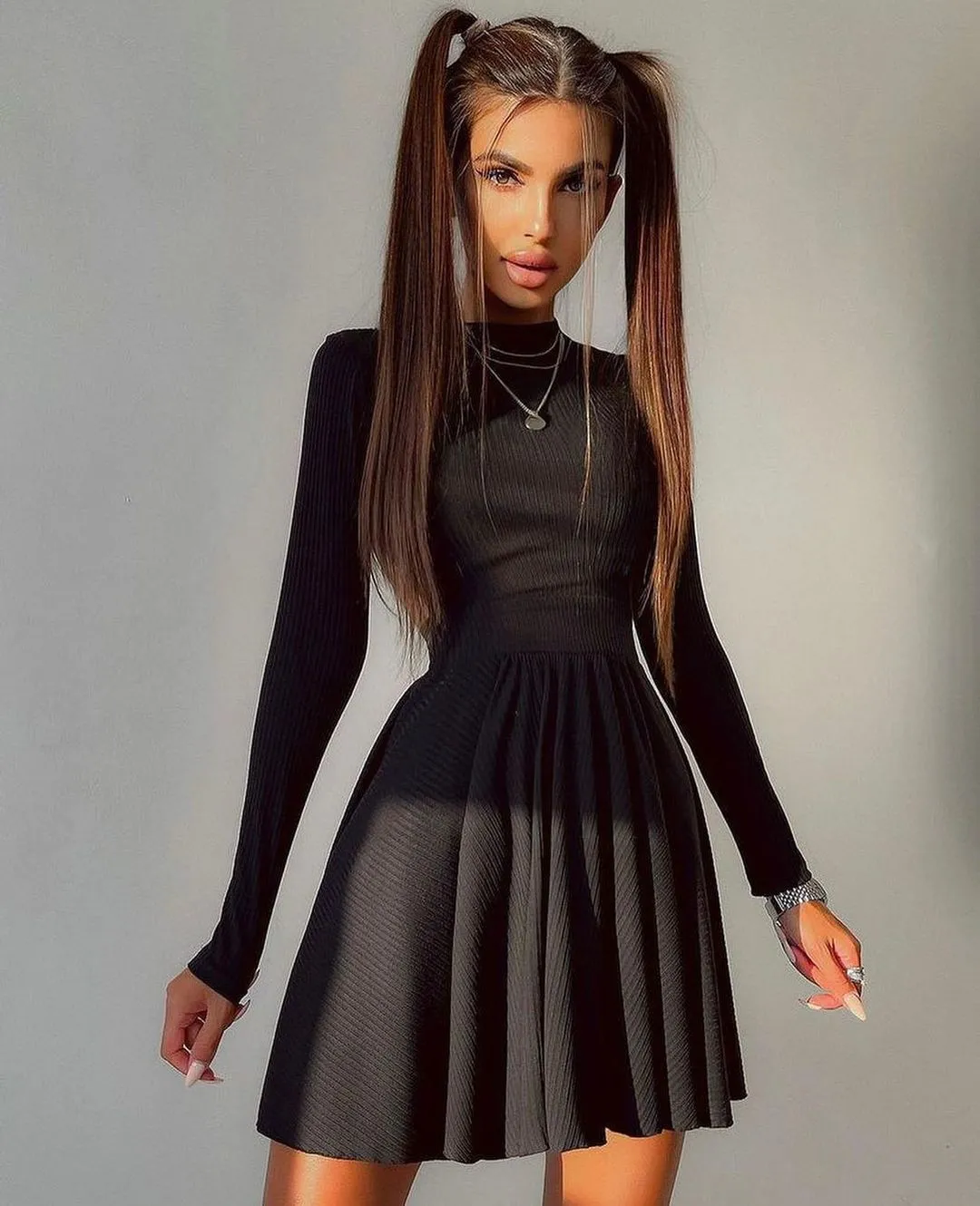 Women Long Sleeved Round Neck Knitted Pleated Dress